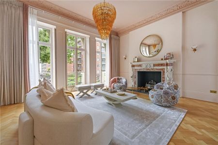 An entire townhouse in Knightsbridge that has recently come to the Lettings' market offers flexible accommodation and encompasses not only four receptions, five bedrooms and a passenger lift but also staff accommodation. EPC rating E | Council Tax Band H - Photo 3