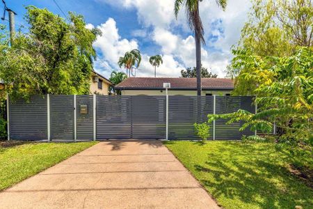 1/10 Barossa Street, Larrakeyah, NT 0820 - Photo 2