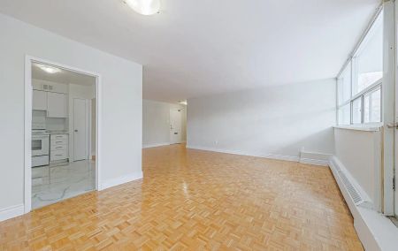 100 Rowena Drive — Signature Unit - Photo 2