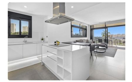 3 room luxury Apartment for rent in Benidorm, Spain - Photo 5