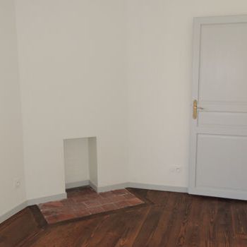 Appartement 5 pièces 92m2 REIMS 942 euros - Photo 1