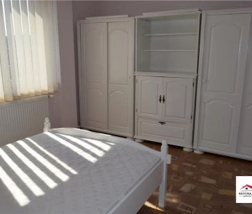 Apartament cu 3 Camere de Inchiriat in Zona Semicentrala - Fotografie 1