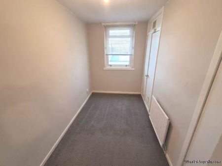 3 bedroom property to rent in Clydebank - Photo 3