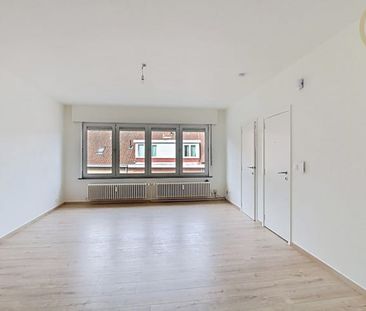 Appartement te huur - Foto 1