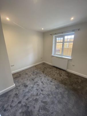 Templeside Gardens, High Wycombe - Photo 1