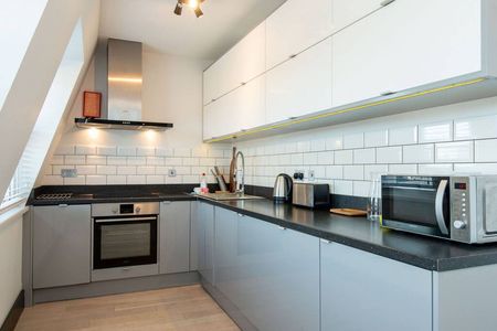 Farringdon Road - Photo 5