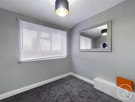 Cross Green Lane, Halton, Leeds, LS15 - Photo 4