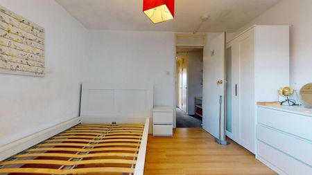 6 bedroom house to rent - Photo 3