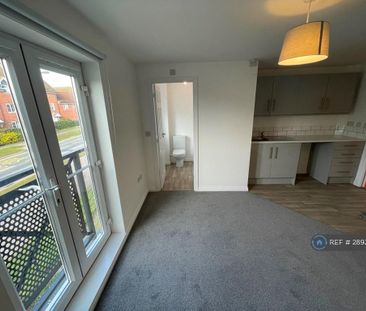 Studio to rent - Photo 4
