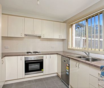 LOCATED CLOSE TO PUBLIC TRANSPORT AND SHOPS - Photo 5