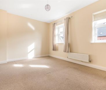 4 bedroom townhouse to rent - Photo 3