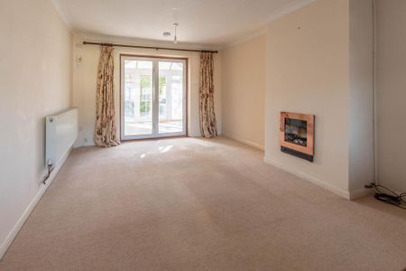 3 bedroom link detached house to rent - Photo 3