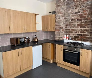 Room in a Shared House, Stanley Street, L7 - Photo 1