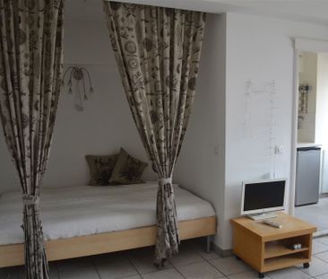 Gemeubelde studio met balkon - EU Wijk - Photo 6