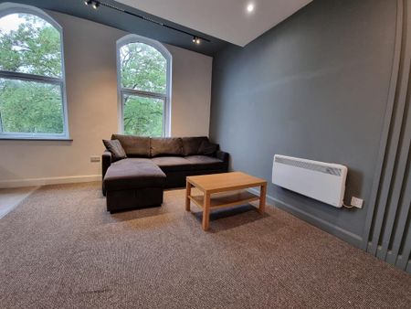 3 bedroom flat to rent - Photo 2