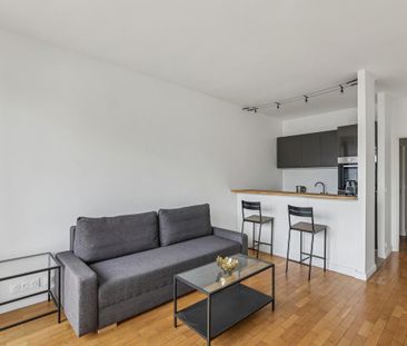 Location Appartement 1 pièce Meublé 32m² PARIS 16ème - Photo 4