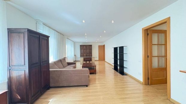 5 room luxury Apartment for rent in Barcelona, Spain - Foto 1
