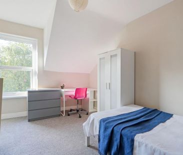 4 bedroom flat to rent - Photo 5