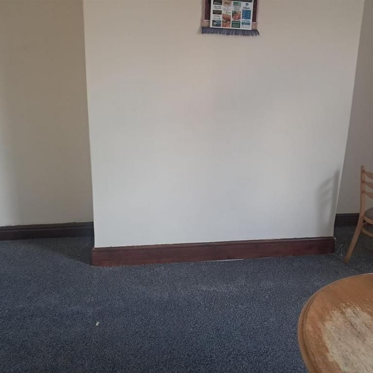 4 bedroom flat to rent - Photo 1