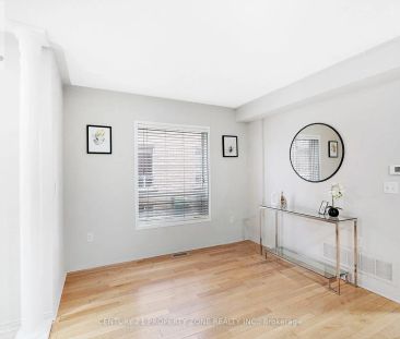 42 MOSSGROVE CRESCENT - Photo 1