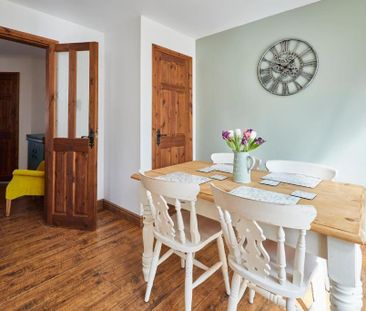 3 bedroom semi-detached house to rent - Photo 1