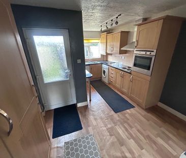 2 bedroom terraced house to rent - Photo 3