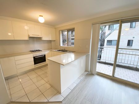 8/47-49 Railway Street, Granville NSW 2142 - Apartment For Rent | Domain - Photo 4