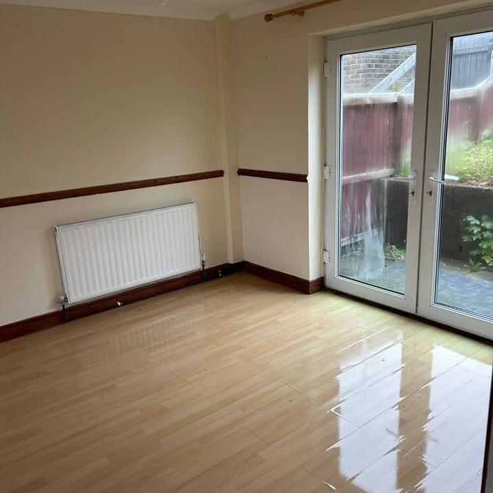 3 Bed End Terrace, Beckhill Chase, LS7 - Photo 1