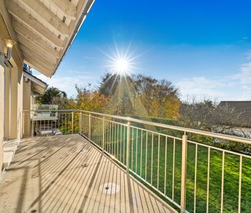 Charming semi-detached family villa - Photo 5