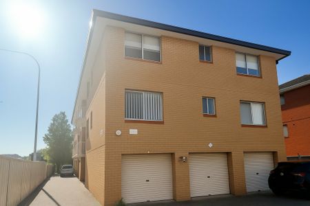 4/41 Cumberland Street, Cabramatta NSW - Photo 3