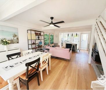 Central location Townhouses - Photo 3