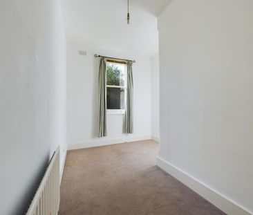 3 bedroom flat to rent - Photo 5