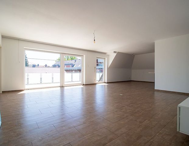 Traumhaftes Penthouse - Im Herzen der Stadt - mit Einbauküche - Foto 1