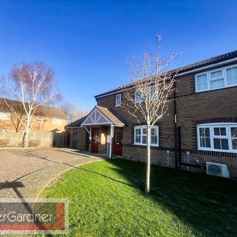 Stanley Webb Close, Sawston - Photo 1