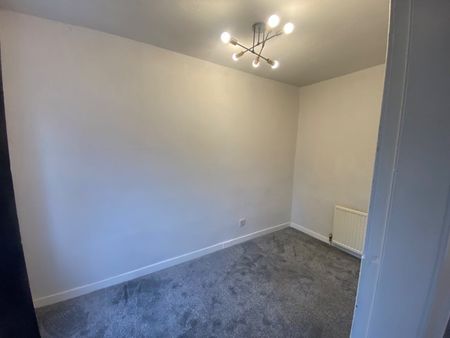 3 Bed Flat, Croftmont Avenue, G44 - Photo 4