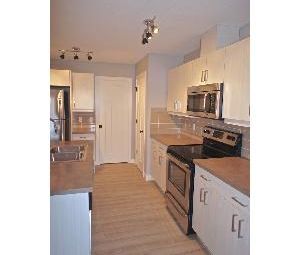3 Bed 2.5 Bath Duplex Single Garage Fort Saskatchewan - Photo 6