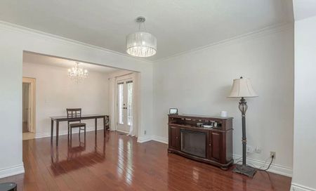 For Lease - 1 Fairbourne Crescent Unit# Main, Toronto, Ontario - Photo 4