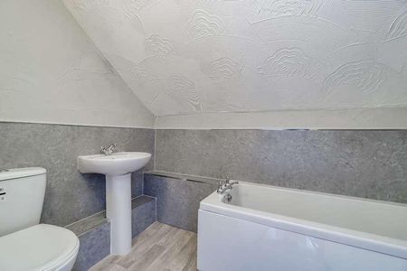 Emma Place, Stonehouse, Plymouth, PL1 - Photo 3