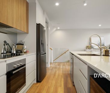 33 DOBSON ST - Photo 5