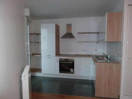 Location Appartement 3 pièces 65m² ISSY LES MOULINEAUX 92130 - Photo 2