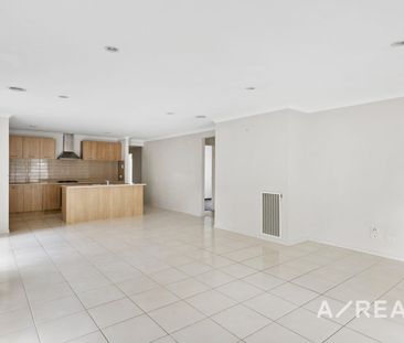 Make your move to Doreen! - Photo 1