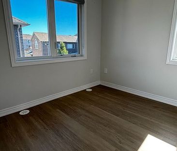 For Lease - 7 Waterleaf Road Unit# Coach, Markham, Ontario - Photo 6