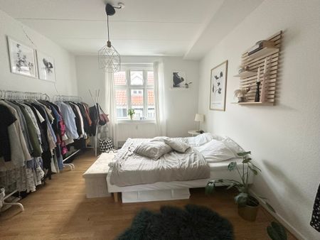 Renoveret lejlighed med 2 værelser i Aalborgs centrum - Photo 2