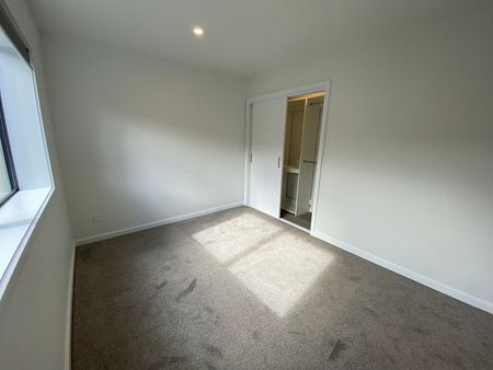 3 Bedroom Townhouse - Photo 4