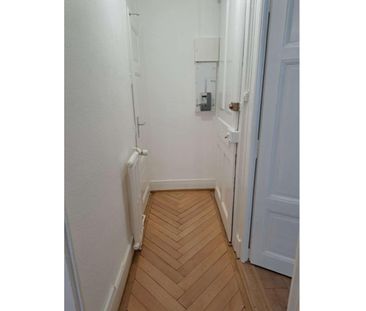 Appartement de 2 pièces au 5ème en face du Parc la Grange - Photo 3