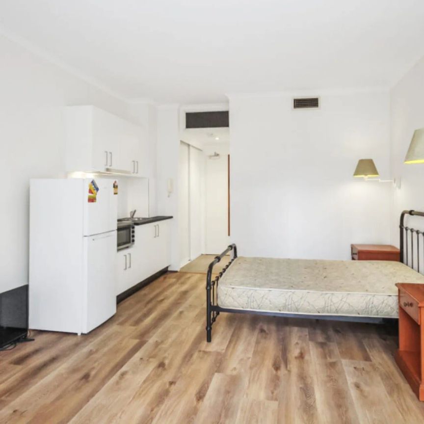 Fully Furnished Studio in the Heart of Parramatta - Photo 1