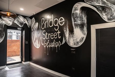 Studio to rent - Photo 2