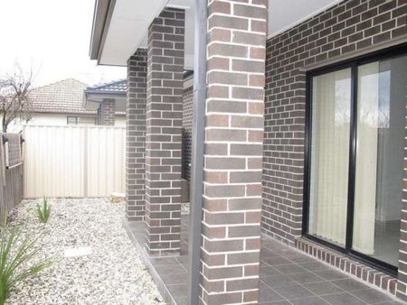 IDEAL LOCATION! - Photo 5