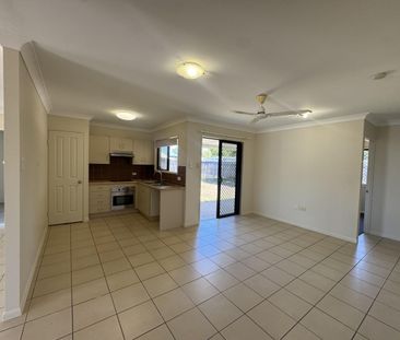 Comfortable Family Home - Photo 6