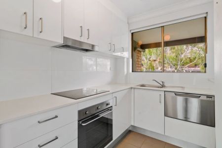 2Bedrooms, 1Bathrooms - Photo 3